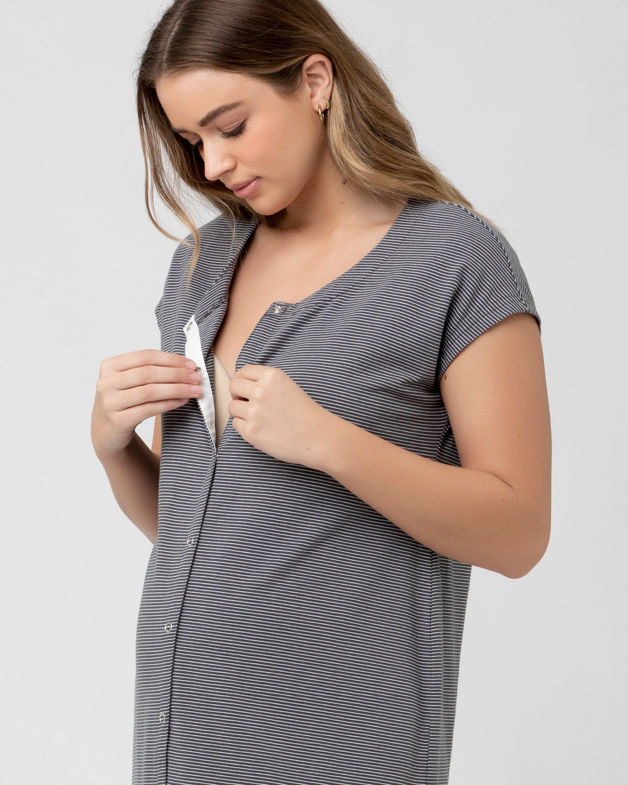 Sykooria Women's Maternity Nightdress Breastfeeding Nightwear Short Sleeve  Nursing Nightgown Button Down Sleep Shirt V Neck