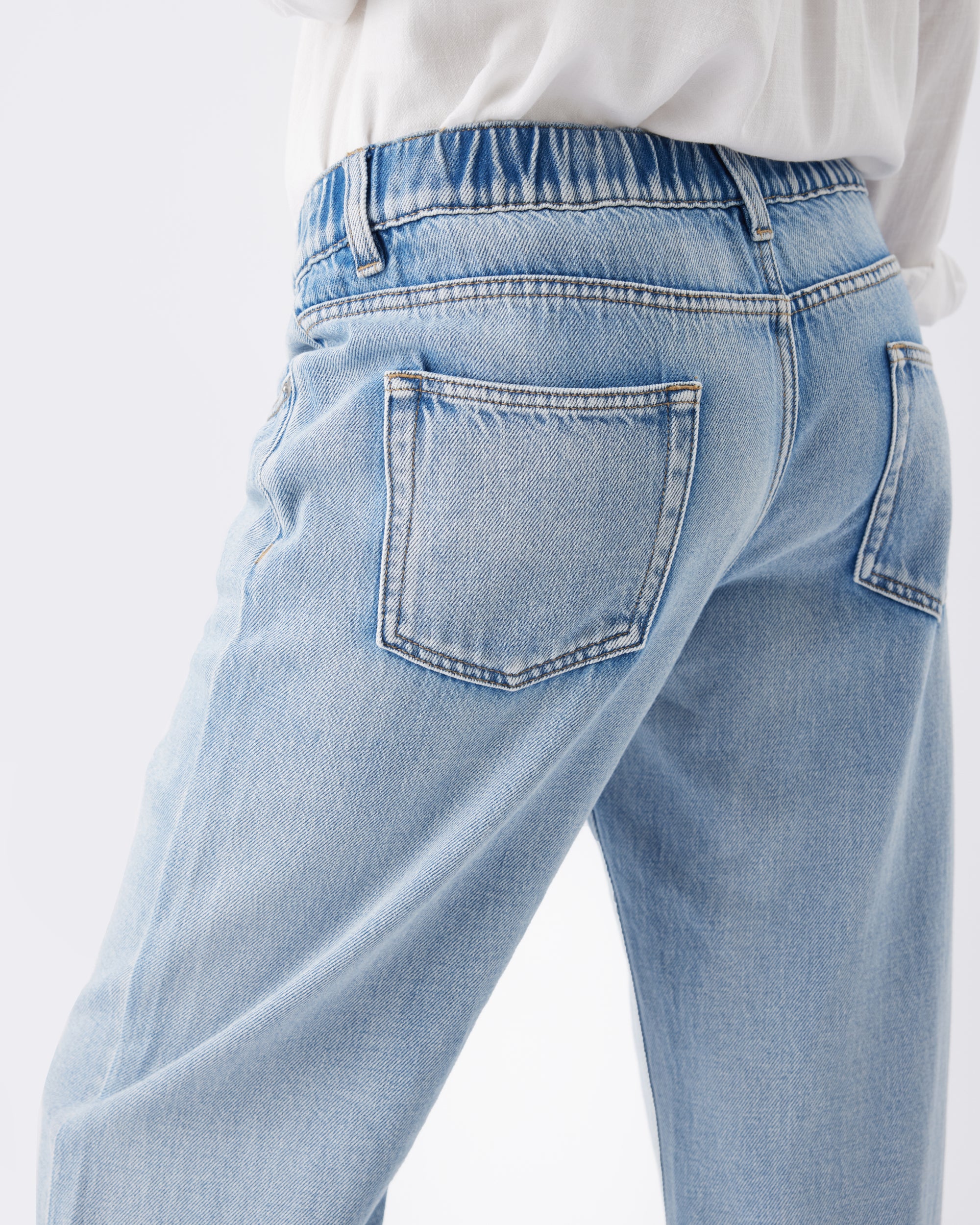 Billie Elastic Waist Jean Light Wash