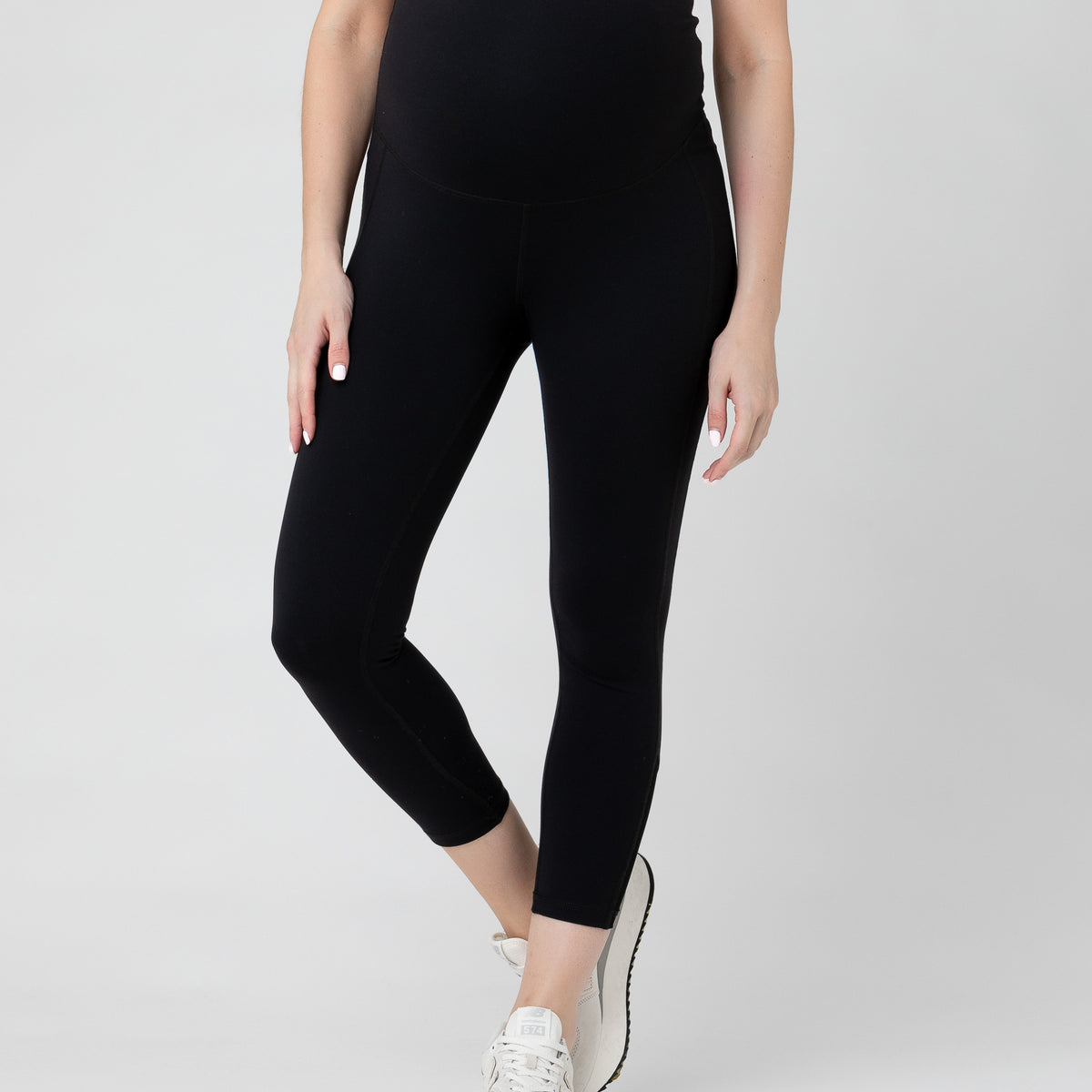 RUMOR HAS IT Maternity Over The Belly Capri Crop Support Leggings (Small,  Black) at  Women's Clothing store